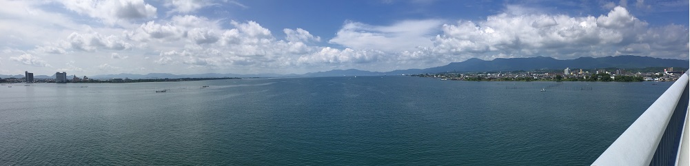 琵琶湖大橋頂上より